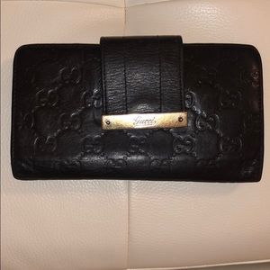 Authentic Gucci wallet